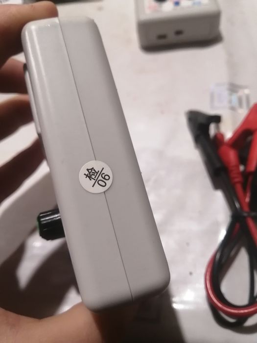 Тестер для транзисторов, диодов, конденсаторов, симисторов на пробой .