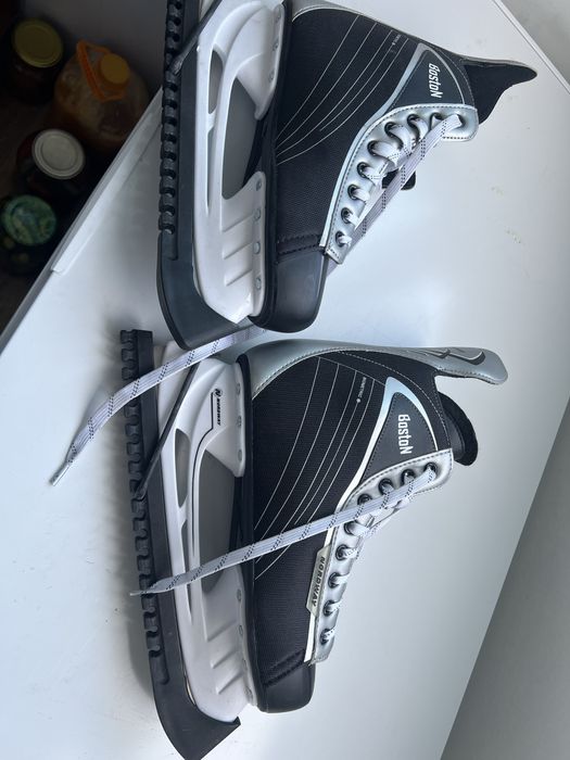 Продаю коньки Nordway