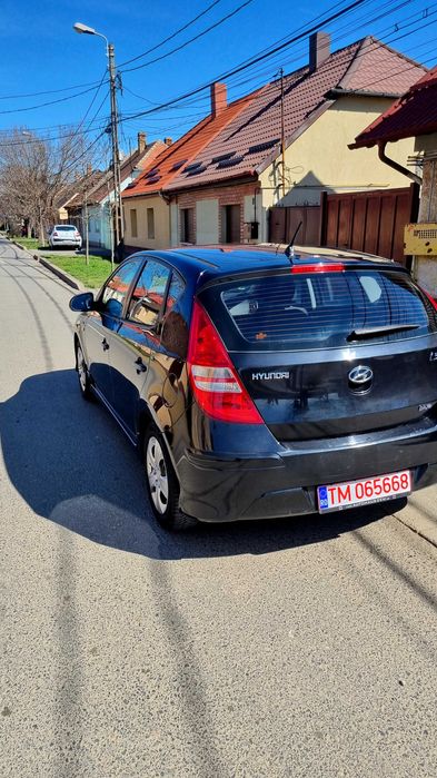 Vând Hyundai i30 1.4 benzina 2011
