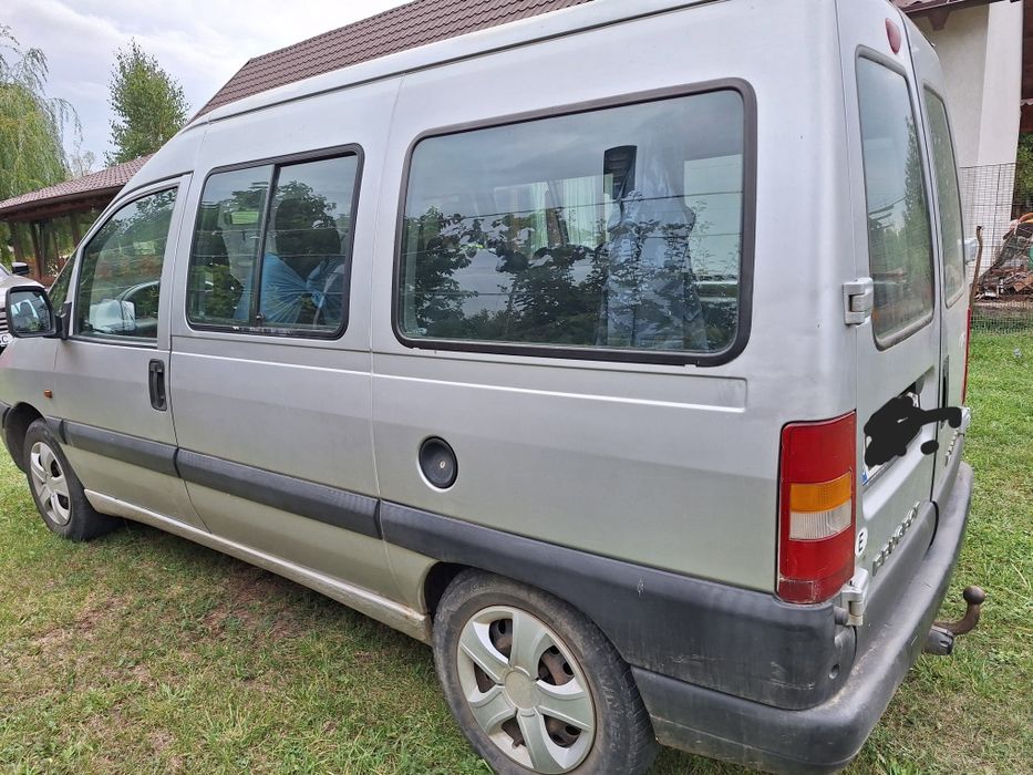 Peugeot Expert furgoneta 5+1 an 2005