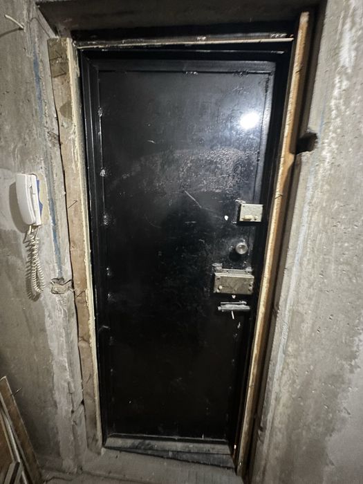 Продам дверь самовывоз