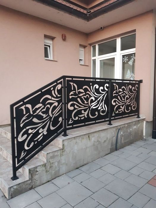 Balustrade  si Balcoane decupate CNC