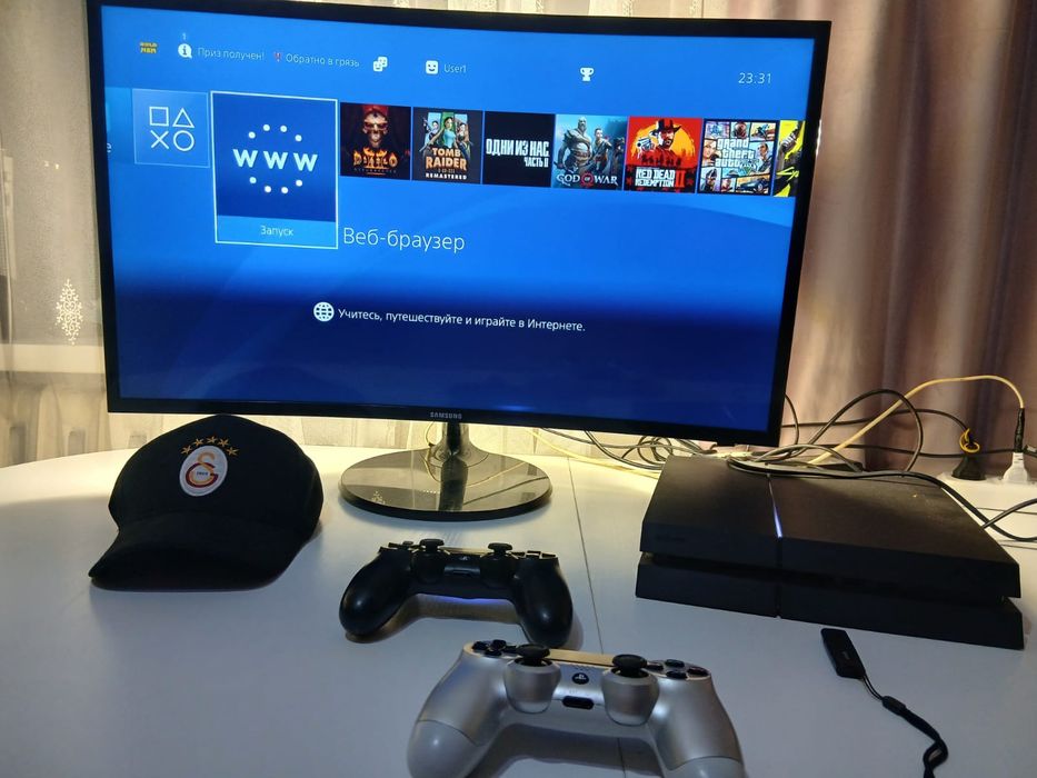 Продам Пс4 . Продам пс4