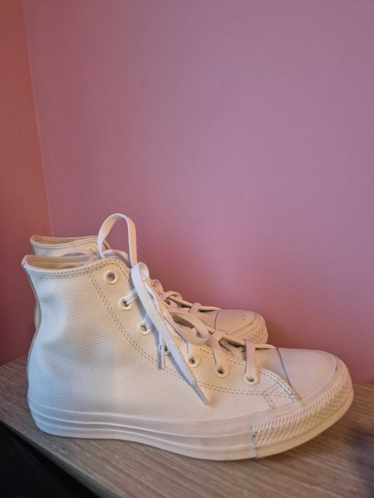 Кецове Converse.