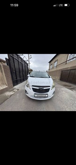 Спарк мошинаси сотилади