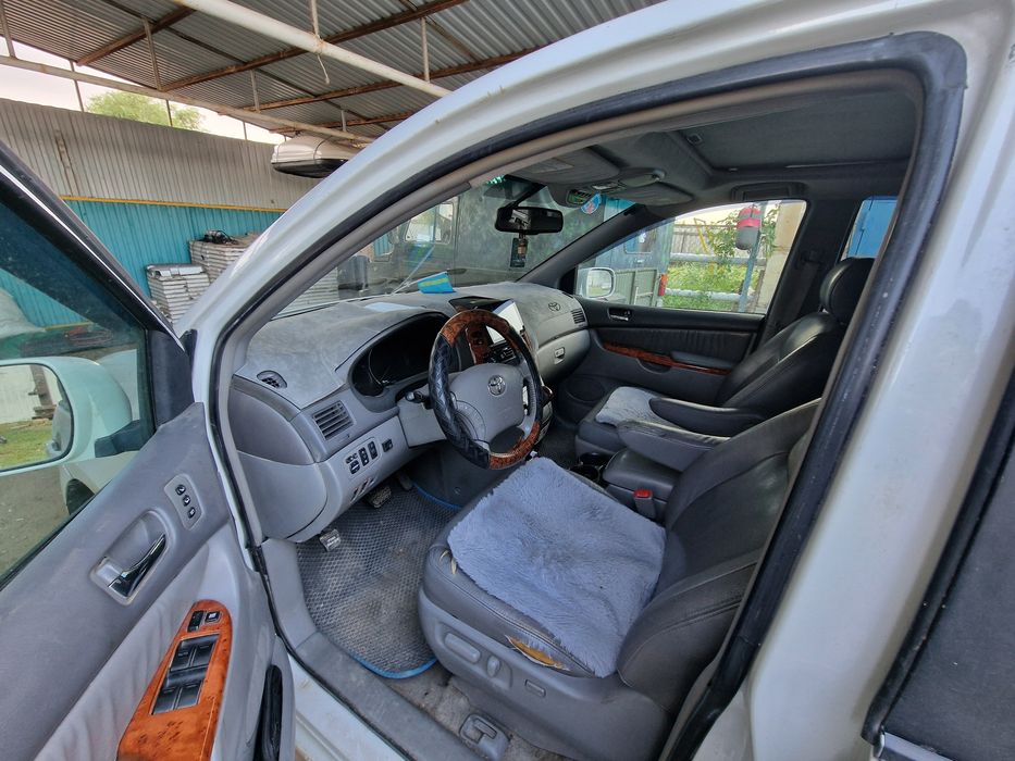 Продается Тойота Сиенна 2.