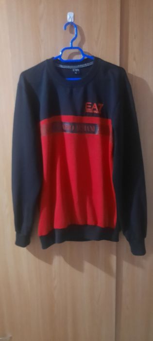 Bluză EA7. bumbac marimea M/L.