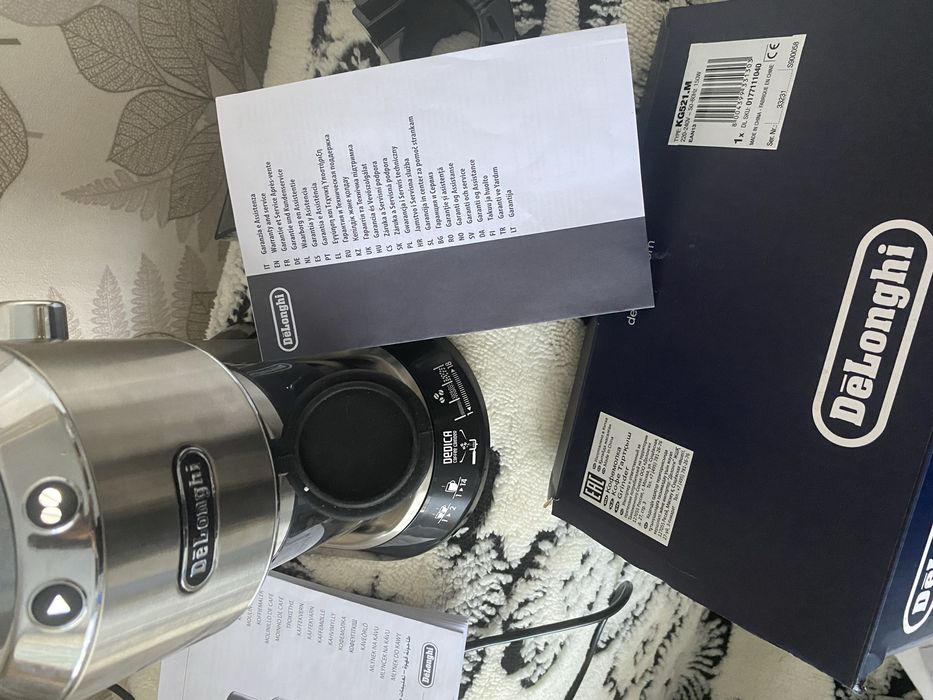 Кофемолка Delonghi