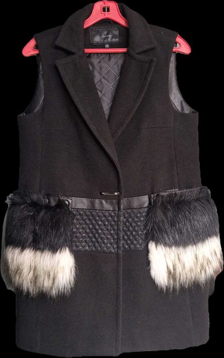 Черен дълъг зимен елек Junona