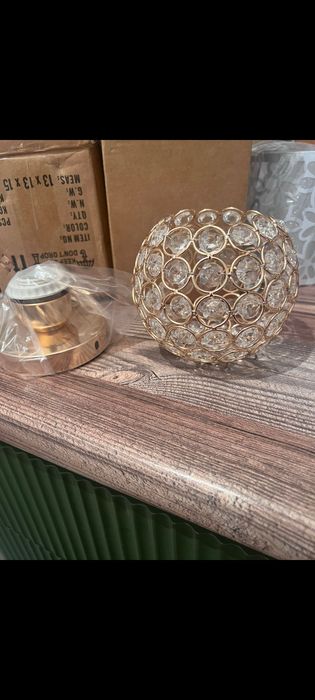 Продам люстру новая