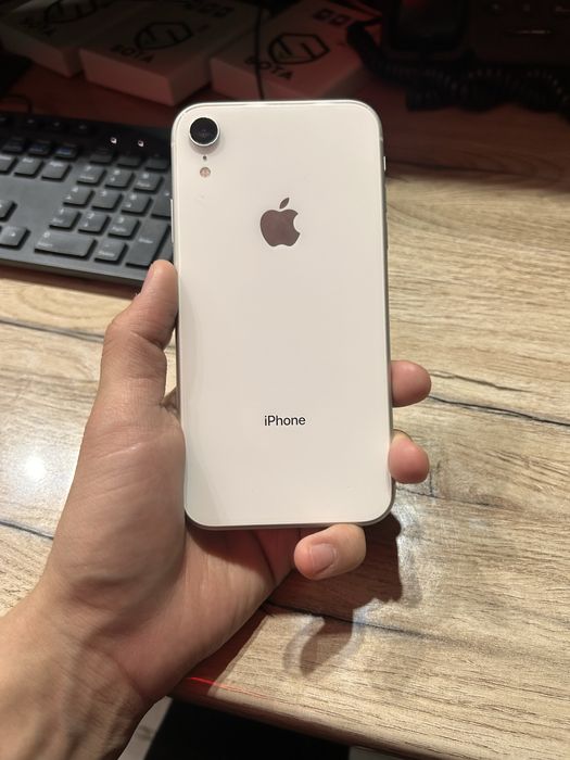 Айфон хр 64гб 75%