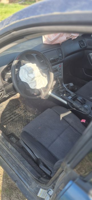 Субаро аутбег НА ЧАСТИ 2.5 бензин