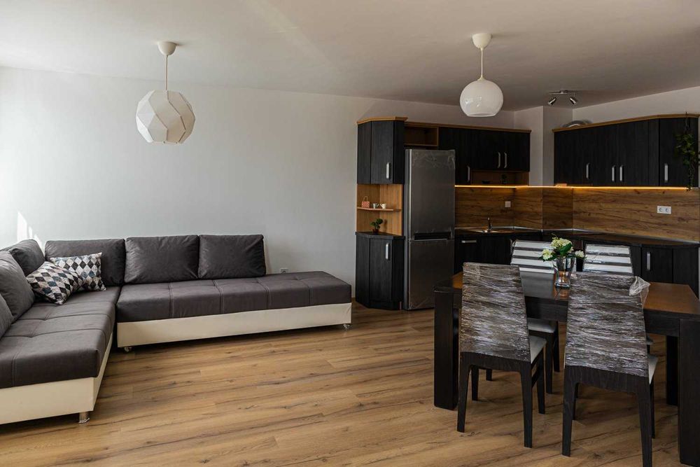 Дава се под наем Тристаен апартамент в София, Разсадника - 92 кв.м за 450 € - Снимка #1