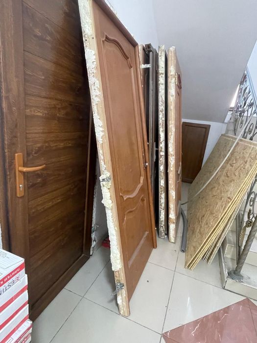 Продам срочно двери межкомнатные