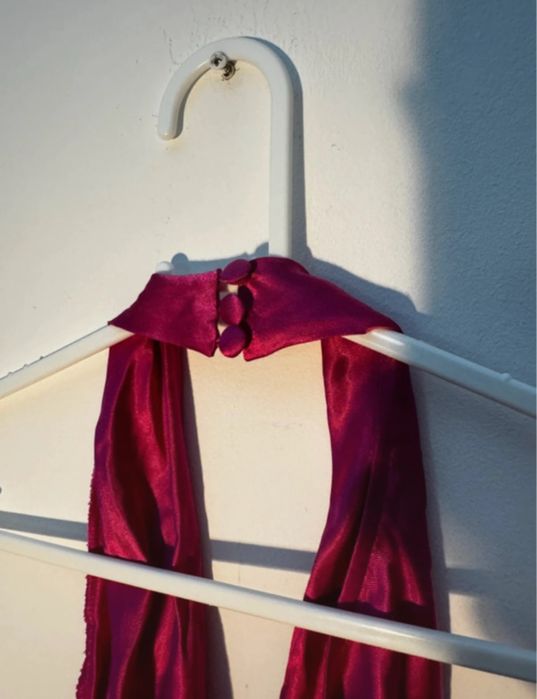 Rochie lunga satinata cu spatele gol, marimea M, Zara