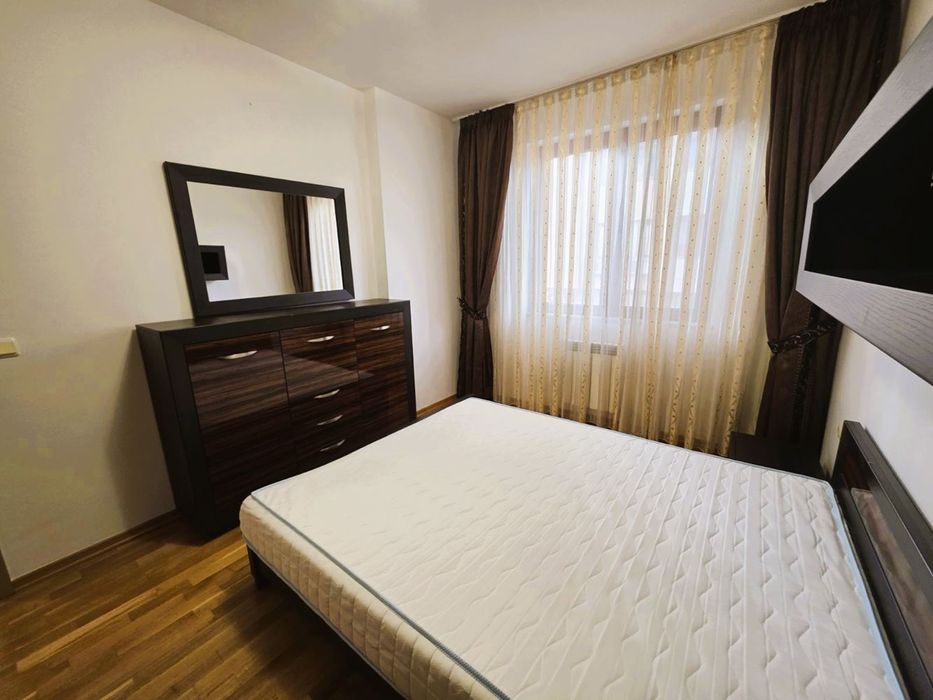 3-стаен в София-Младост 1 площ 85 цена 800