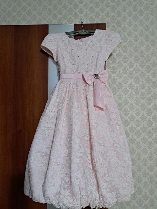 Платье на девочку.