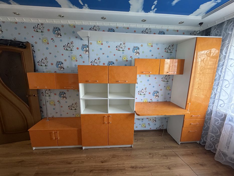 Детская мебель с письменым столом