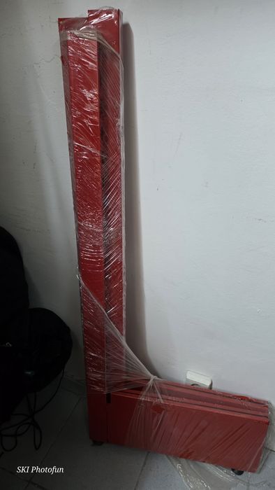 Vand raft de prezentare metalic