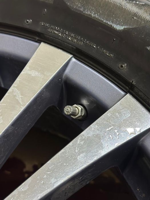 Диски lexus 570 оригинал комплект r20