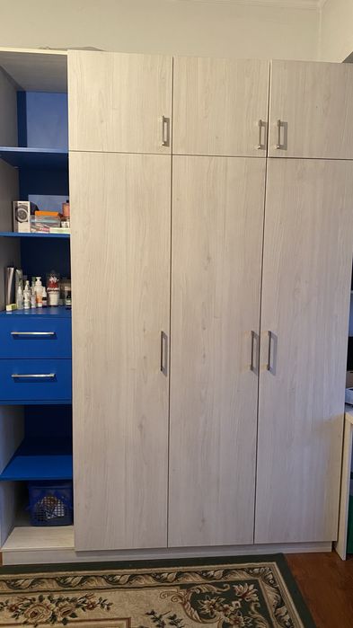 Продаю детский мебель комплект!