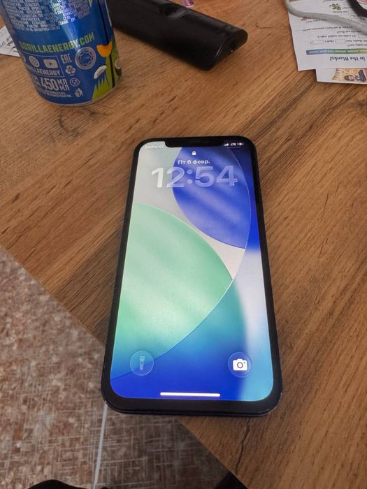 Продается айфон 12