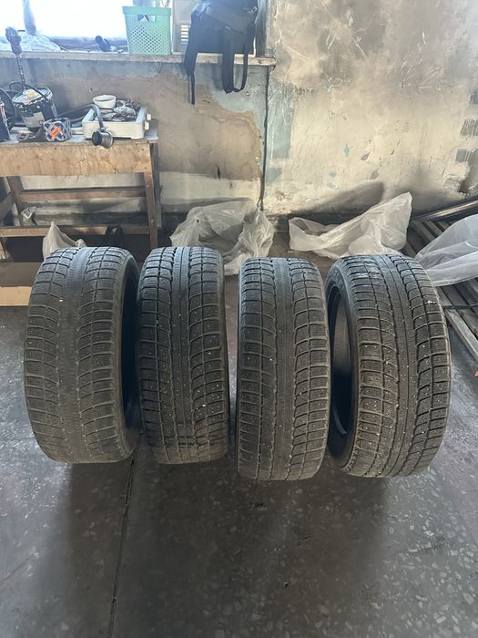 Продаю шины лепкчка 235/55/17