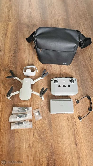 Drona DJI mini2 fly more combo/249 grame/4K
