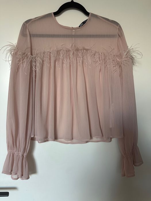 ZARA блуза с пера и панталон