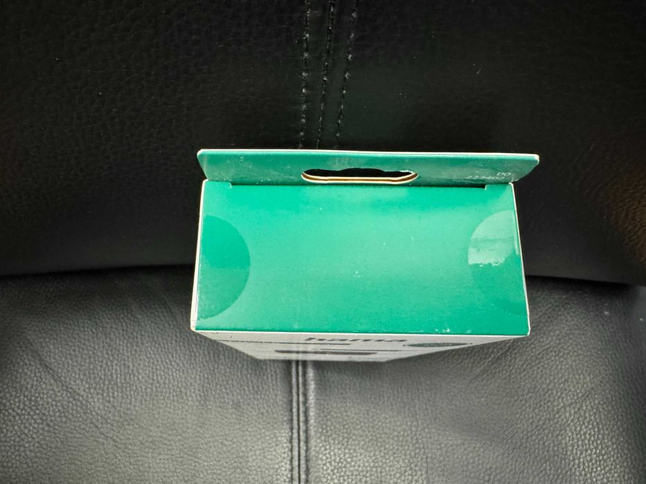 Ново Hama Универсално зарядно за автомобил 12 волта.