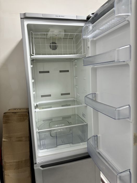 Холодильник в нерабочем состоянии