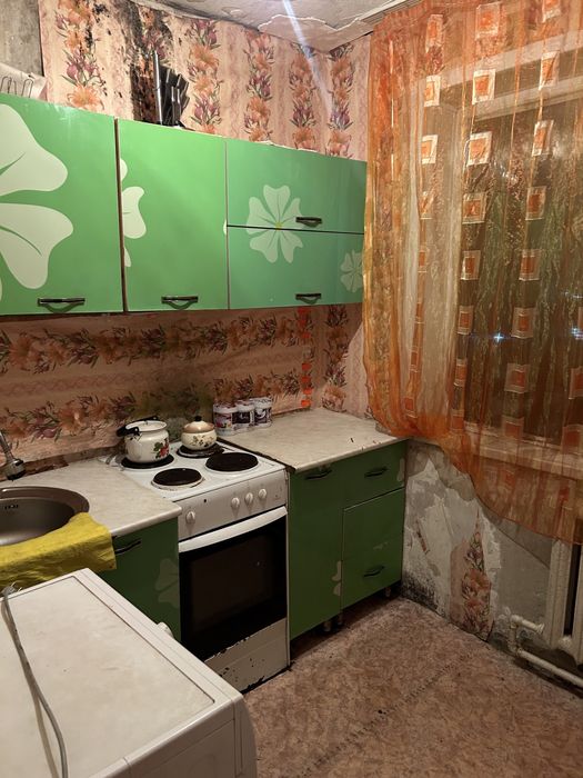 Сдаю 2 комн пришахтинск