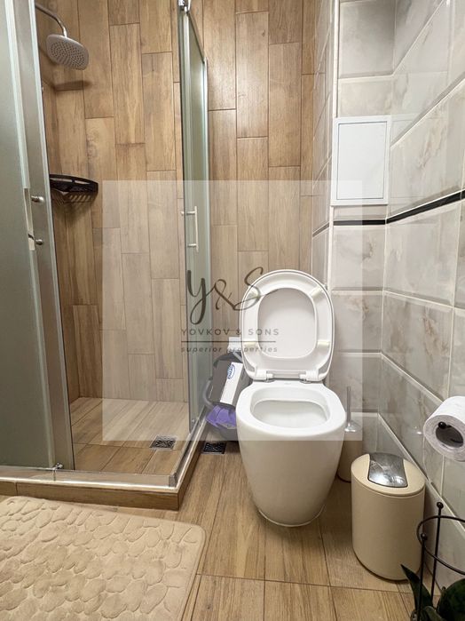 Дава се под наем Двустаен апартамент в Пловдив, Център - 72 кв.м за 136554.03 € - Снимка #11