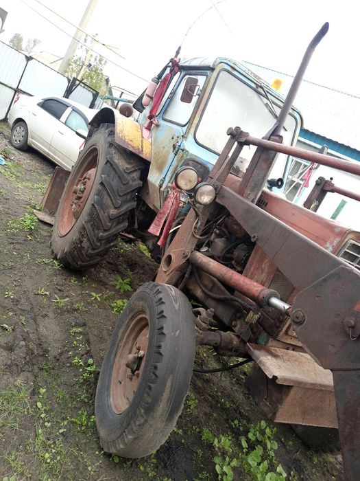 Продам трактор и все для трактора много чево есть