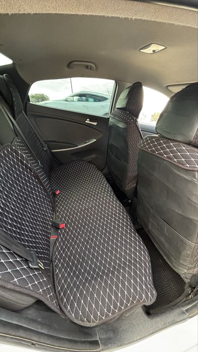 Hyundai accent 2013