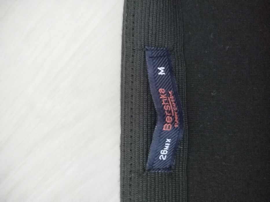 Fusta noua din piele dama Bershka marimea M