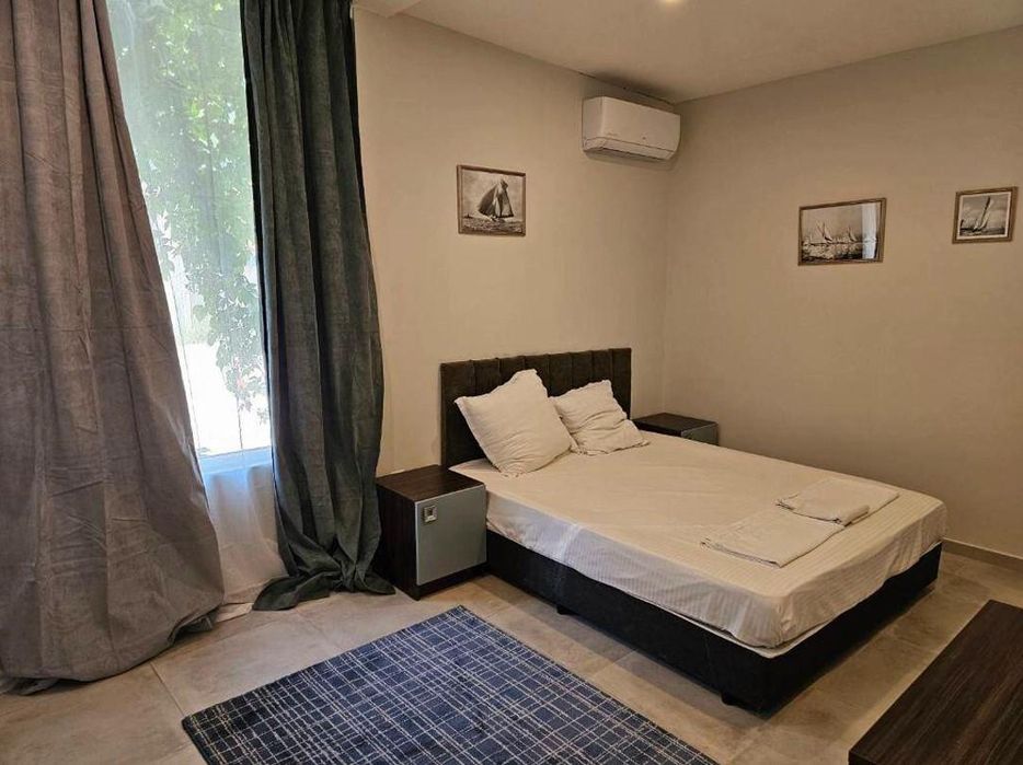 Дава се под наем Тристаен апартамент в Варна, Център - 90 кв.м за 850 € - Снимка #4