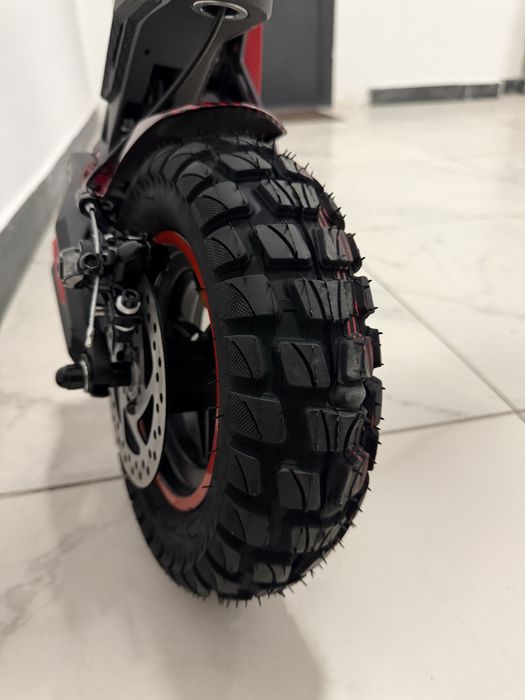 Электросамокат с Дубая.