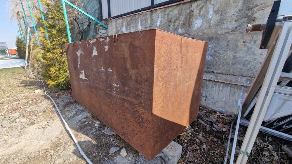 Бак для воды металлический