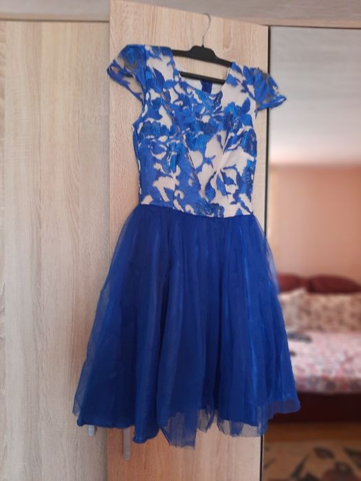 Vind rochii în stare buna