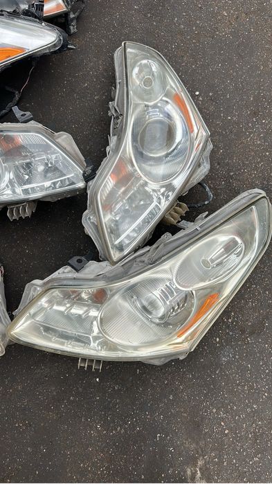 Фары на Infiniti G35 G37