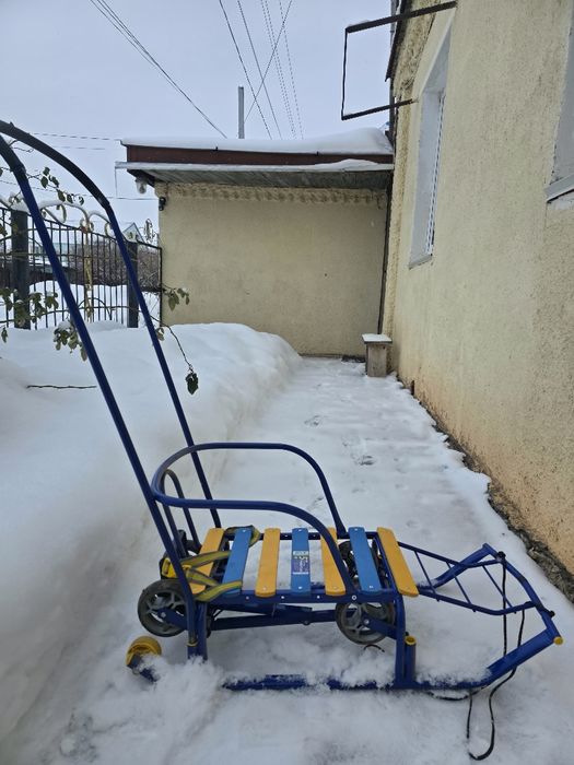 Санки детские с колёсиками