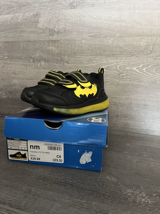 Adidas Batman noi,marimea 23,5