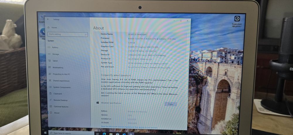MacBook Air A1466 EMC 2632 – Отлично състояние с Windows 10