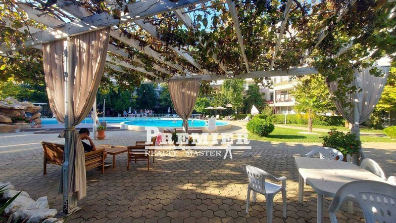 Продава се Двустаен апартамент в к.к. Слънчев бряг - 65 кв.м за 1277 €/кв.м - Снимка #5