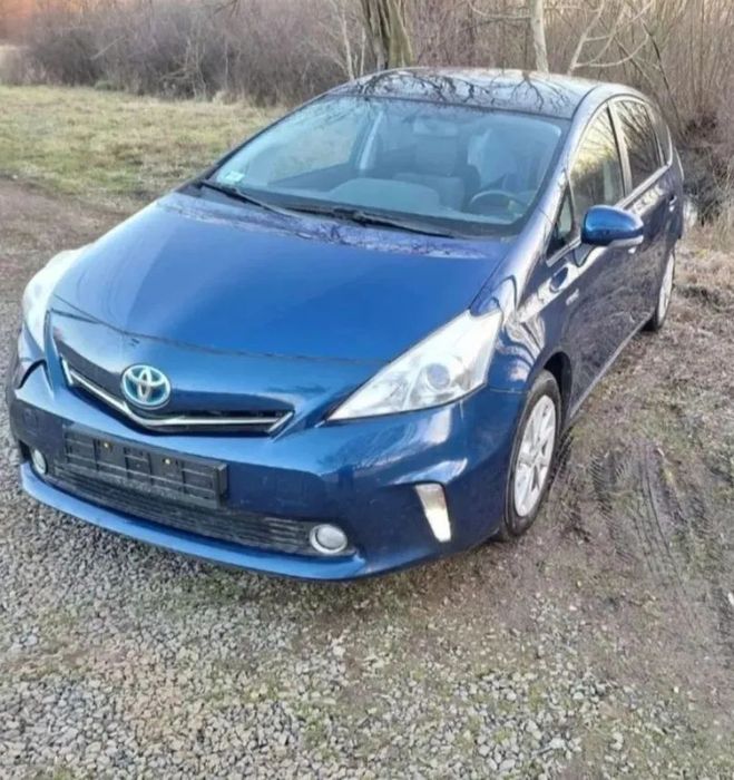 Toyota Prius+ 7+1 locuri hybrid 2012 avariat