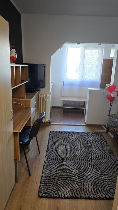 Garsoniera de închiriat