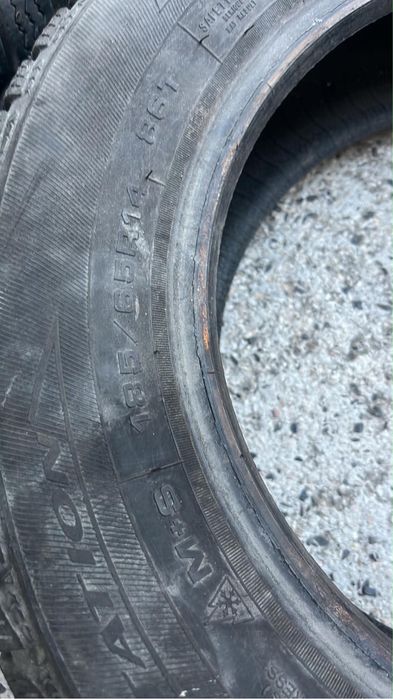 Зимни гуми и джанти R13 4x100 R14 VW