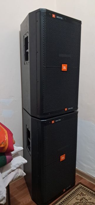 Пассивная колонка JBL SRX700