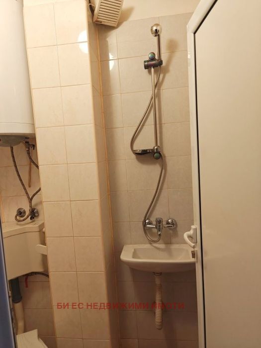 Продажба Етаж от къща гр. Перник - Клепало 55m²